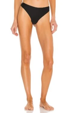 The Cameltoe Proof Mid Rise Thong Black