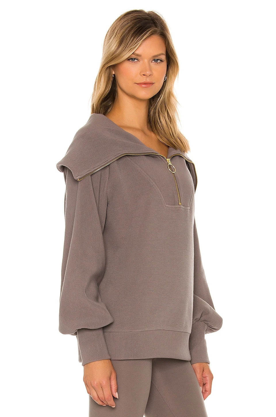 Varley Vine Pullover Deep Charcoal 4 Varley Vine Pullover Deep Charcoal - Image 2